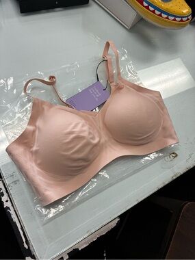 Honeylove Silhouette Wireless Bra Woman's Sz L  38 B/C Blush Shaping Comfort